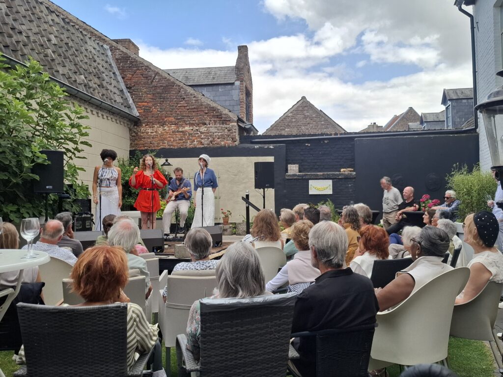 Charlotte Haesen zingt La vie en rose tijdens Summer Session Thorn