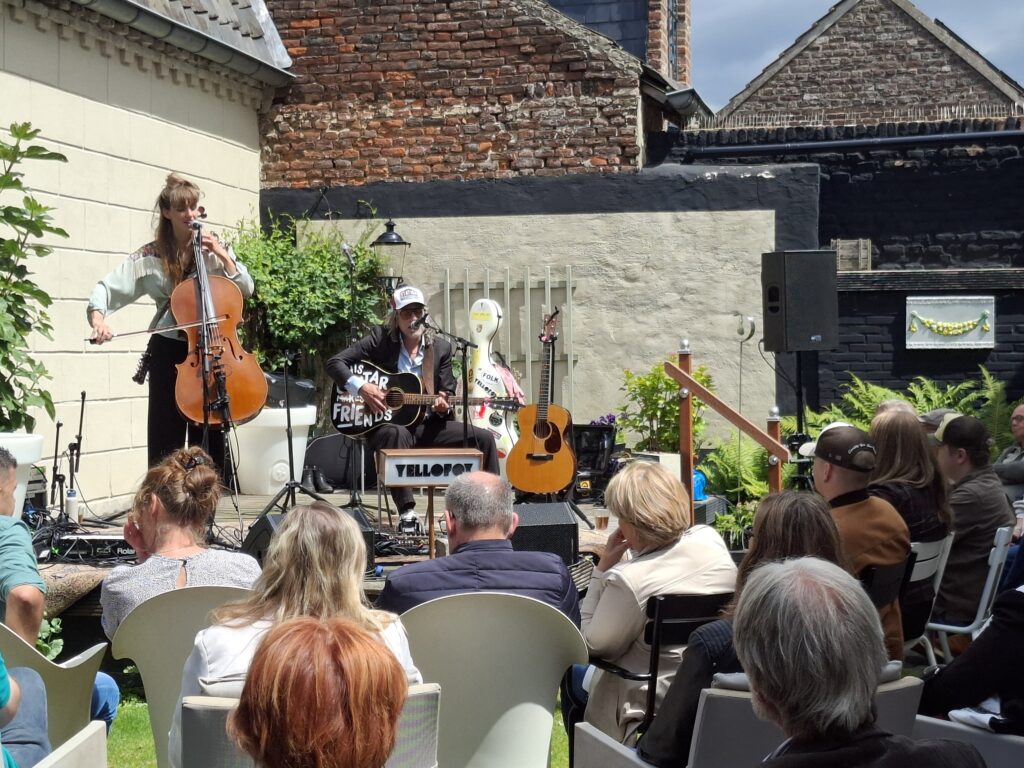 Sfeerbeeld eerste editie Summer Session Thorn met optreden Yellofox